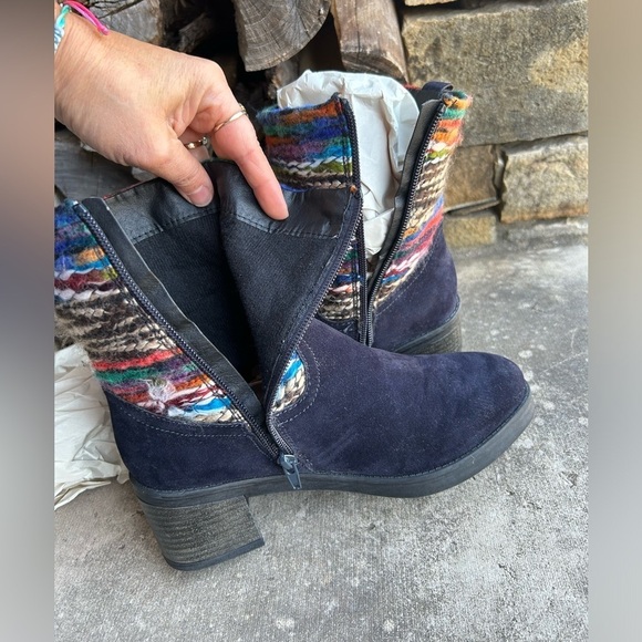 Muk Luks Brittani Navy women’s suede & knit bootie Sz-8. K - Picture 4 of 8